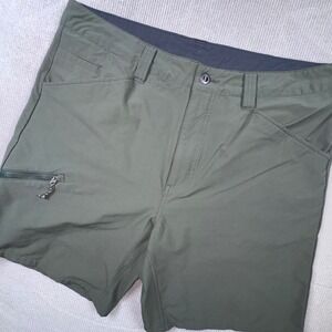 Patagonia Quandary Shorts Mens 36 Green 7.5" Inseam Hiking Technical 57815